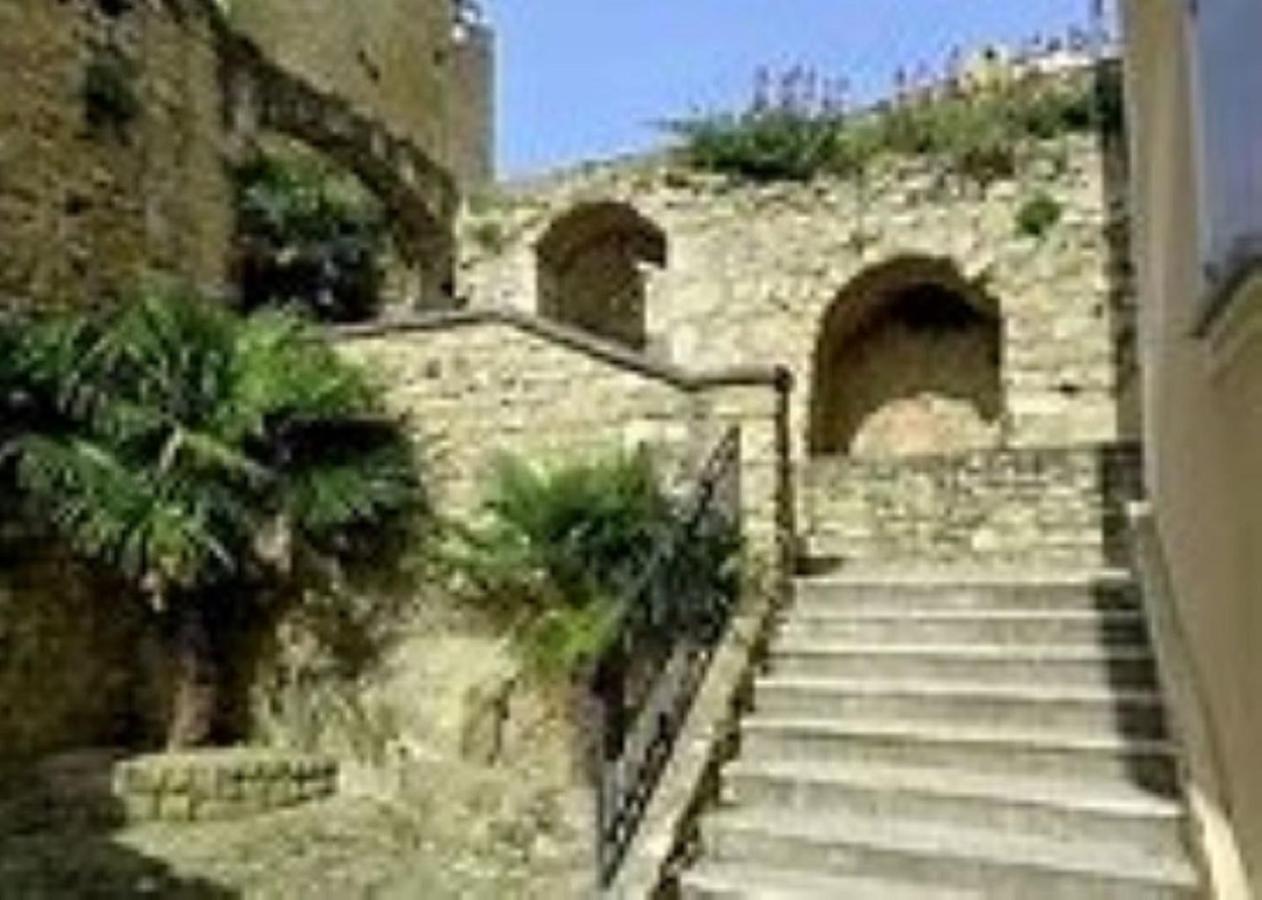 Апартаменты A L'Ombre Du Geant De Provence Mormoiron Экстерьер фото